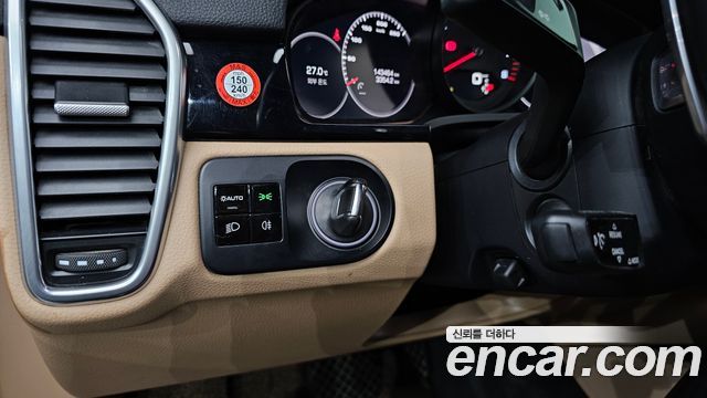 Porsche Cayenne 2020 — photo 6