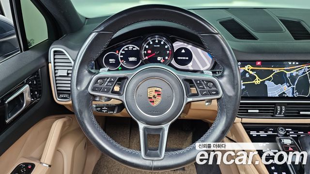 Porsche Cayenne 2020 — photo 13