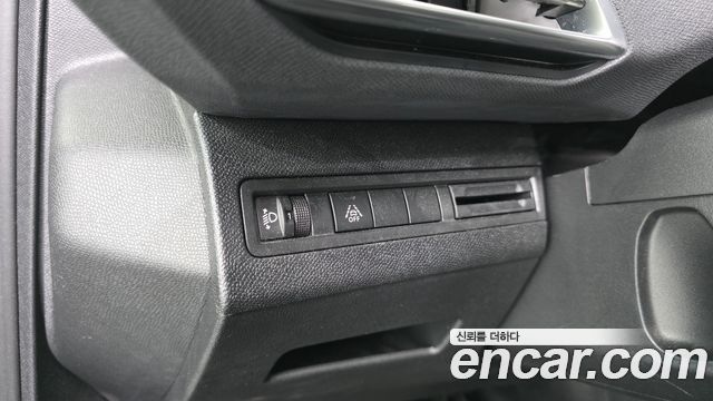 Peugeot 5008 2022 — photo 17