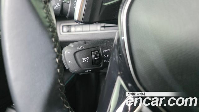 Peugeot 5008 2022 — photo 19