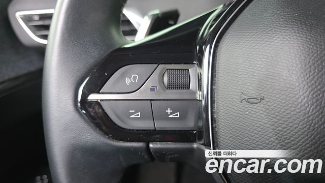 Peugeot 5008 2022 — photo 21