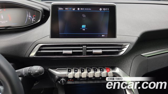Peugeot 5008 2022 — photo 24