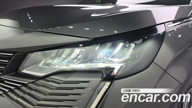 Peugeot 5008 2022 — photo 8