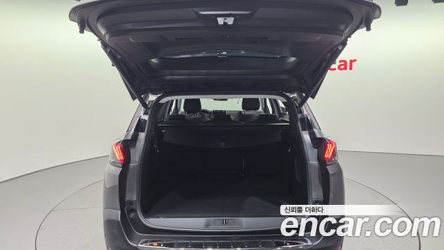 Peugeot 5008 2022 — photo 33