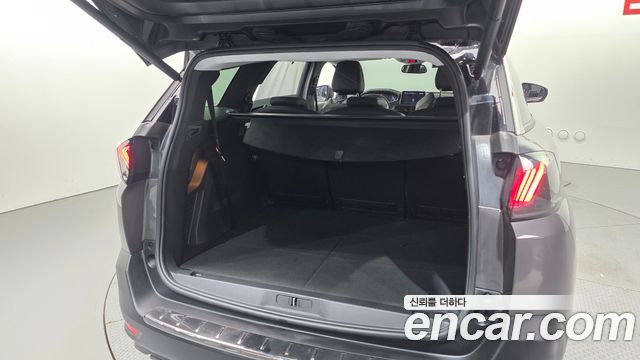 Peugeot 5008 2022 — photo 34