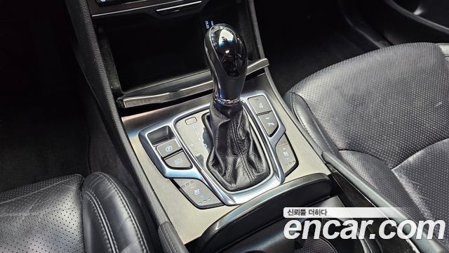 Hyundai Grandeur 2016 — photo 12
