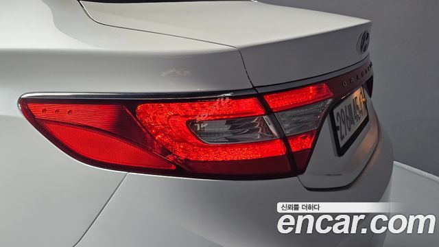 Hyundai Grandeur 2016 — photo 9