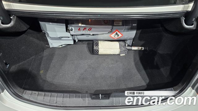 Hyundai Grandeur 2016 — photo 31