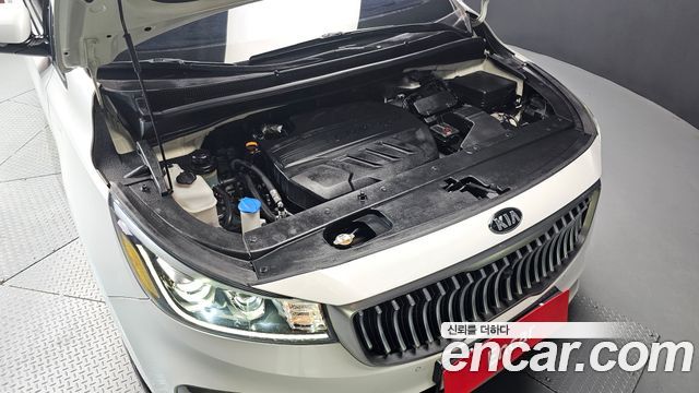 Kia Canival 2019 — photo 6