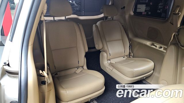 Kia Canival 2019 — photo 18