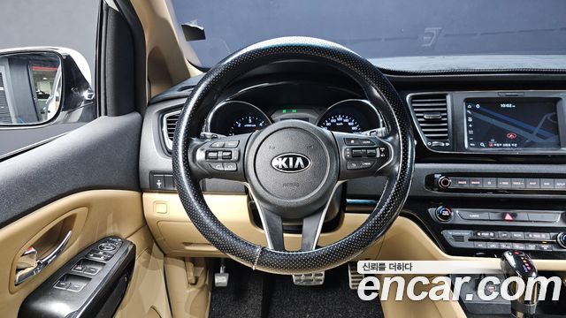 Kia Canival 2019 — photo 19
