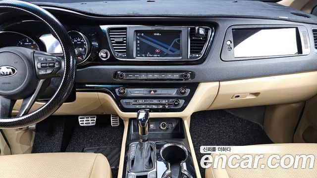 Kia Canival 2019 — photo 20