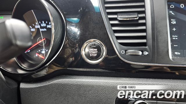 Kia Canival 2019 — photo 28