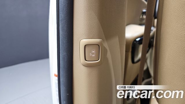 Kia Canival 2019 — photo 29