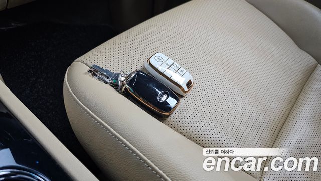 Kia Canival 2019 — photo 32