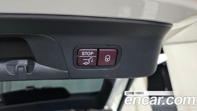 Mercedes-Benz GLC-Class 2018 — photo 30