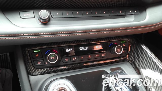 BMW i8 2019 — photo 21