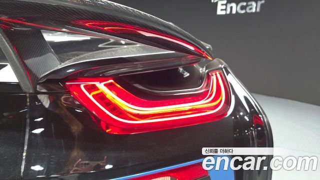 BMW i8 2019 — photo 9