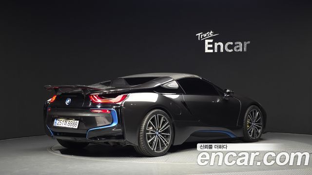 BMW i8 2019 — photo 33