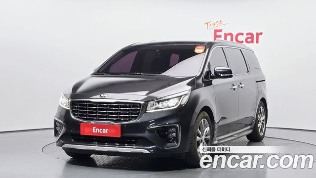 Kia Canival 2019 — photo 1
