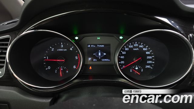 Kia Canival 2019 — photo 11