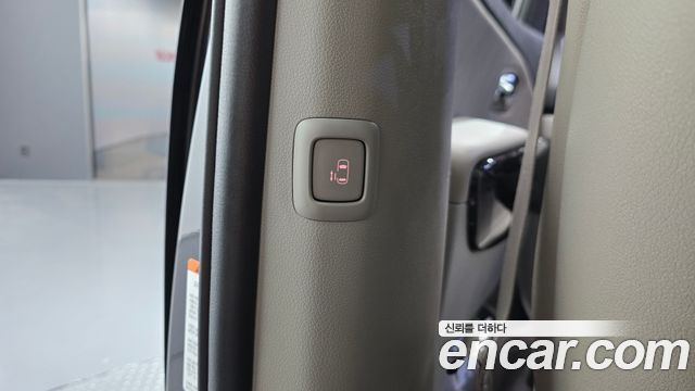 Kia Canival 2019 — photo 31