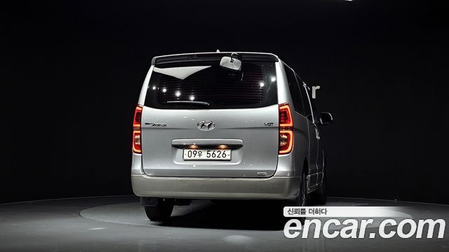 Hyundai Starex 2019 — photo 4