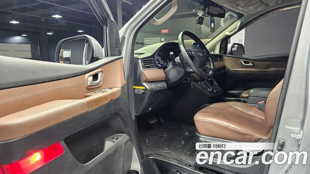 Hyundai Starex 2019 — photo 10
