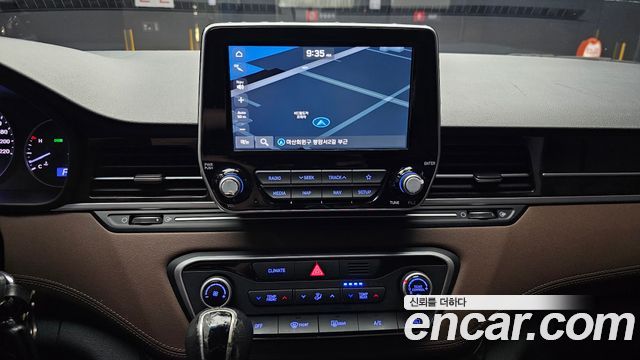 Hyundai Starex 2019 — photo 14
