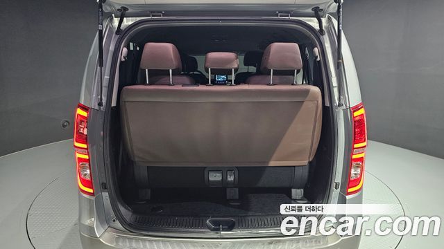 Hyundai Starex 2019 — photo 20