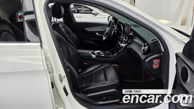 Mercedes-Benz C-Class 2016 — photo 11