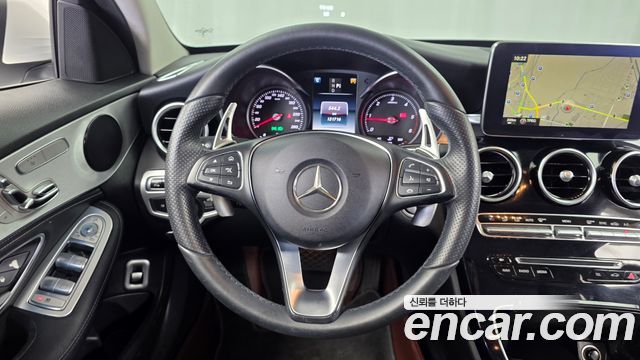 Mercedes-Benz C-Class 2016 — photo 13