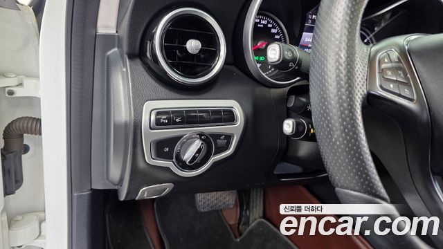 Mercedes-Benz C-Class 2016 — photo 16