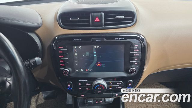Kia Soul 2014 — photo 16