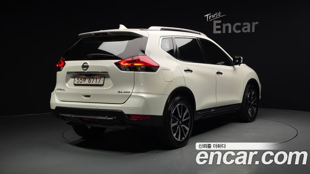 Nissan X-Trail 2018 — photo 2