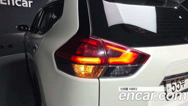 Nissan X-Trail 2018 — photo 9