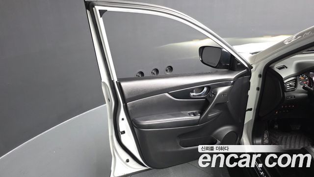 Nissan X-Trail 2018 — photo 14