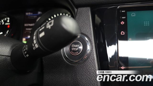 Nissan X-Trail 2018 — photo 28