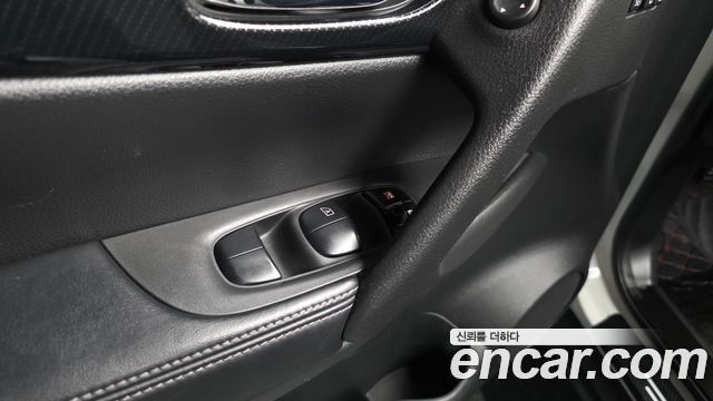 Nissan X-Trail 2018 — photo 36