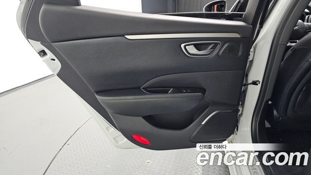 Renault Korea SM6 2021 — photo 15