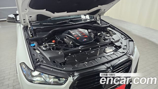 BMW X5M 2025 — photo 6