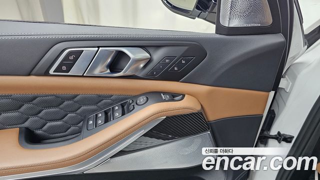BMW X5M 2025 — photo 26