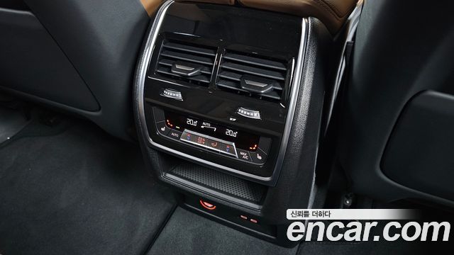BMW X5M 2025 — photo 31
