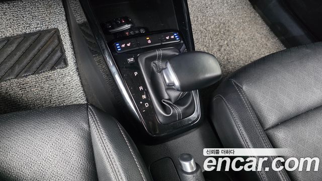 Kia Stonic 2019 — photo 12