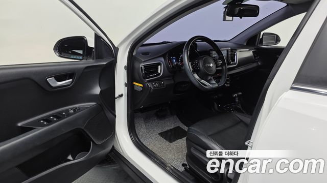 Kia Stonic 2019 — photo 13