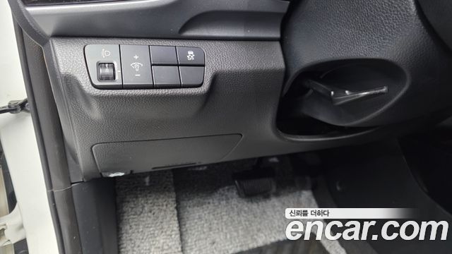 Kia Stonic 2019 — photo 24
