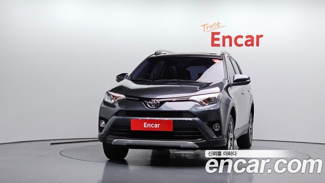Toyota RAV4 2017 — photo 3