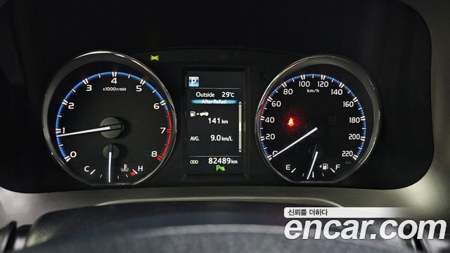 Toyota RAV4 2017 — photo 8