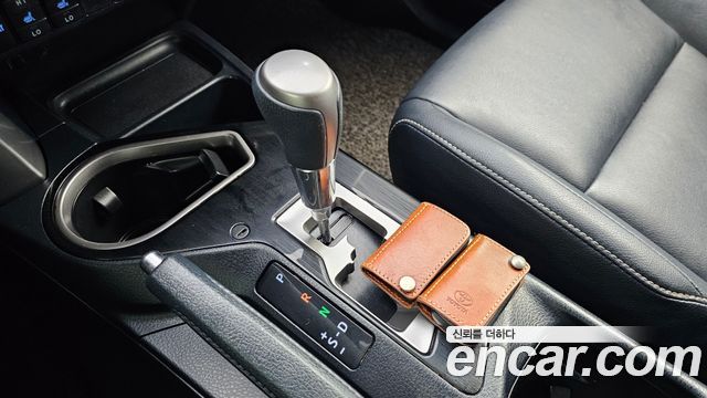 Toyota RAV4 2017 — photo 9