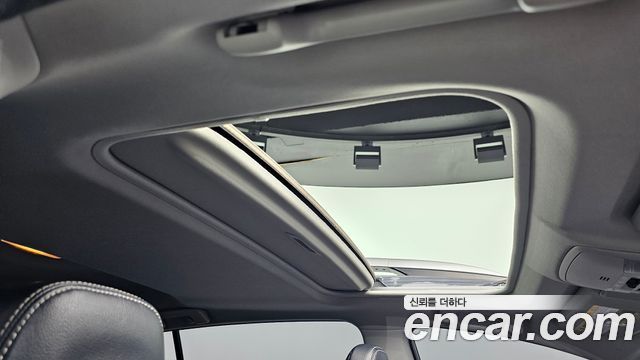 Toyota RAV4 2017 — photo 15